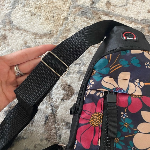 New Floral Colorblock Backpack Crossbody Shoulder Sling Bag NWT - Picture 10 of 16